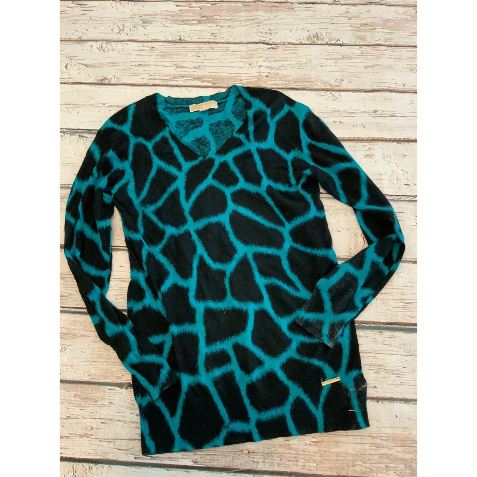 Michael Kors Womens Teal Black Giraffe Animal Print V-Neck Sweater Small Mk Logo